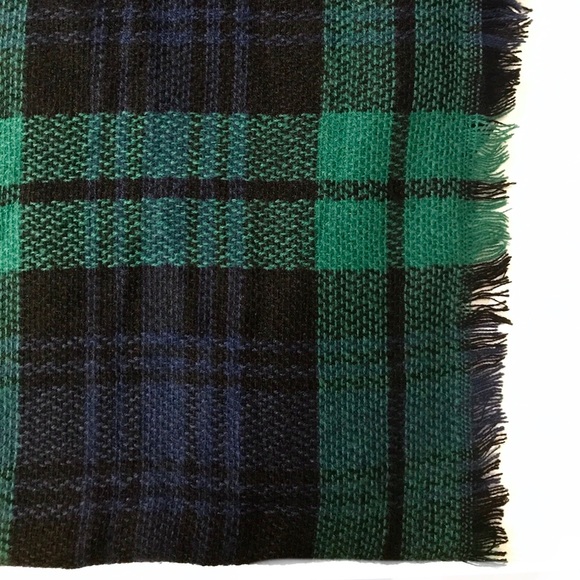 Navy Green Soft Plaid Scarf -NEW - Picture 7 of 7